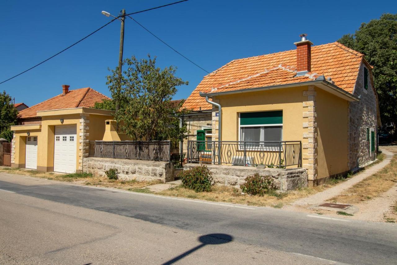 Apartman Ivan Drniš Dış mekan fotoğraf