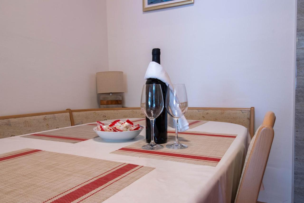 Apartman Ivan Drniš Dış mekan fotoğraf