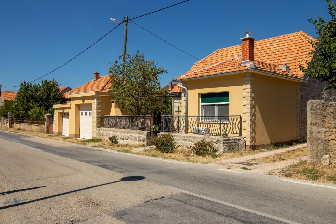 Apartman Ivan Drniš Dış mekan fotoğraf