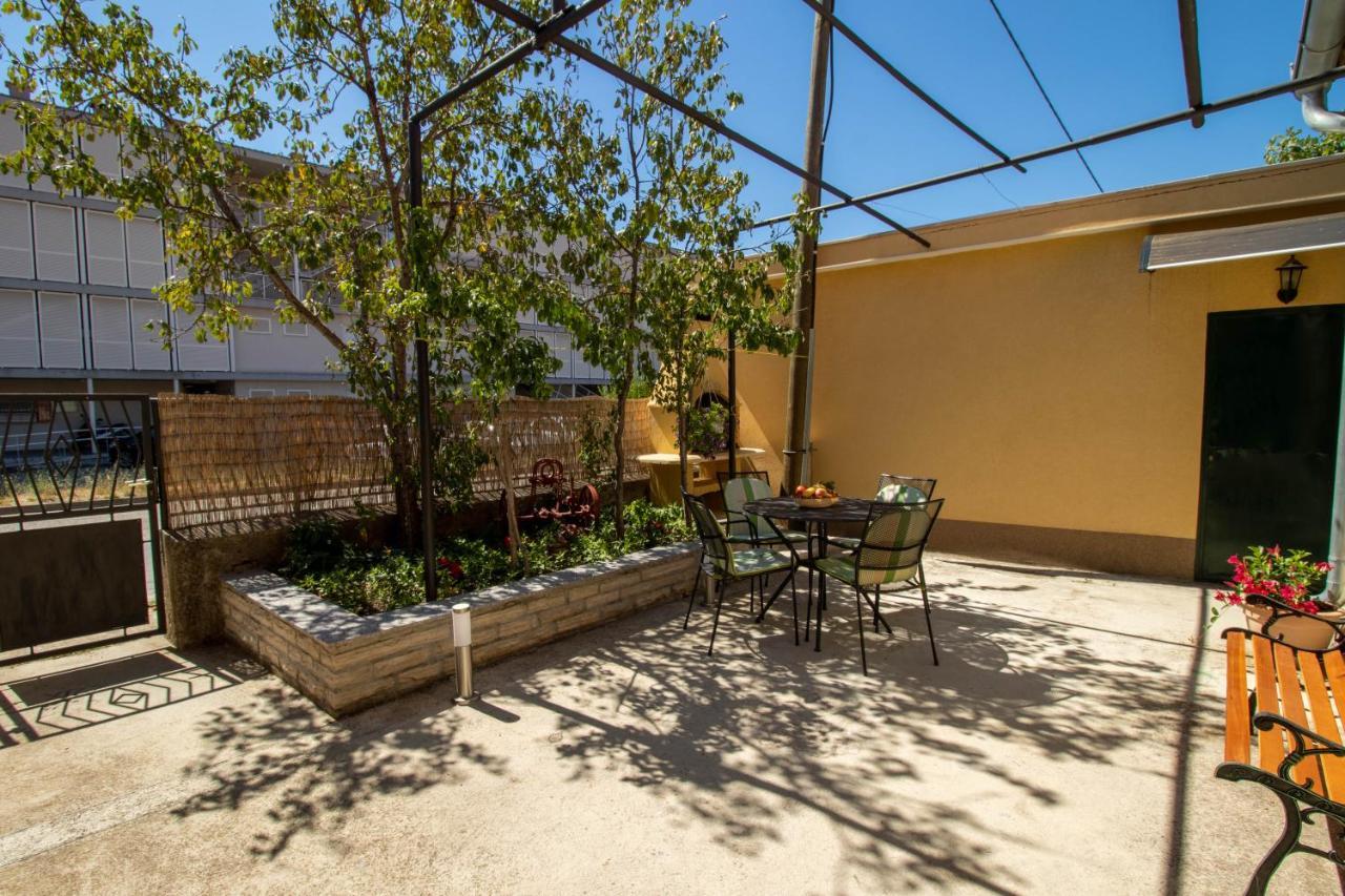 Apartman Ivan Drniš Dış mekan fotoğraf